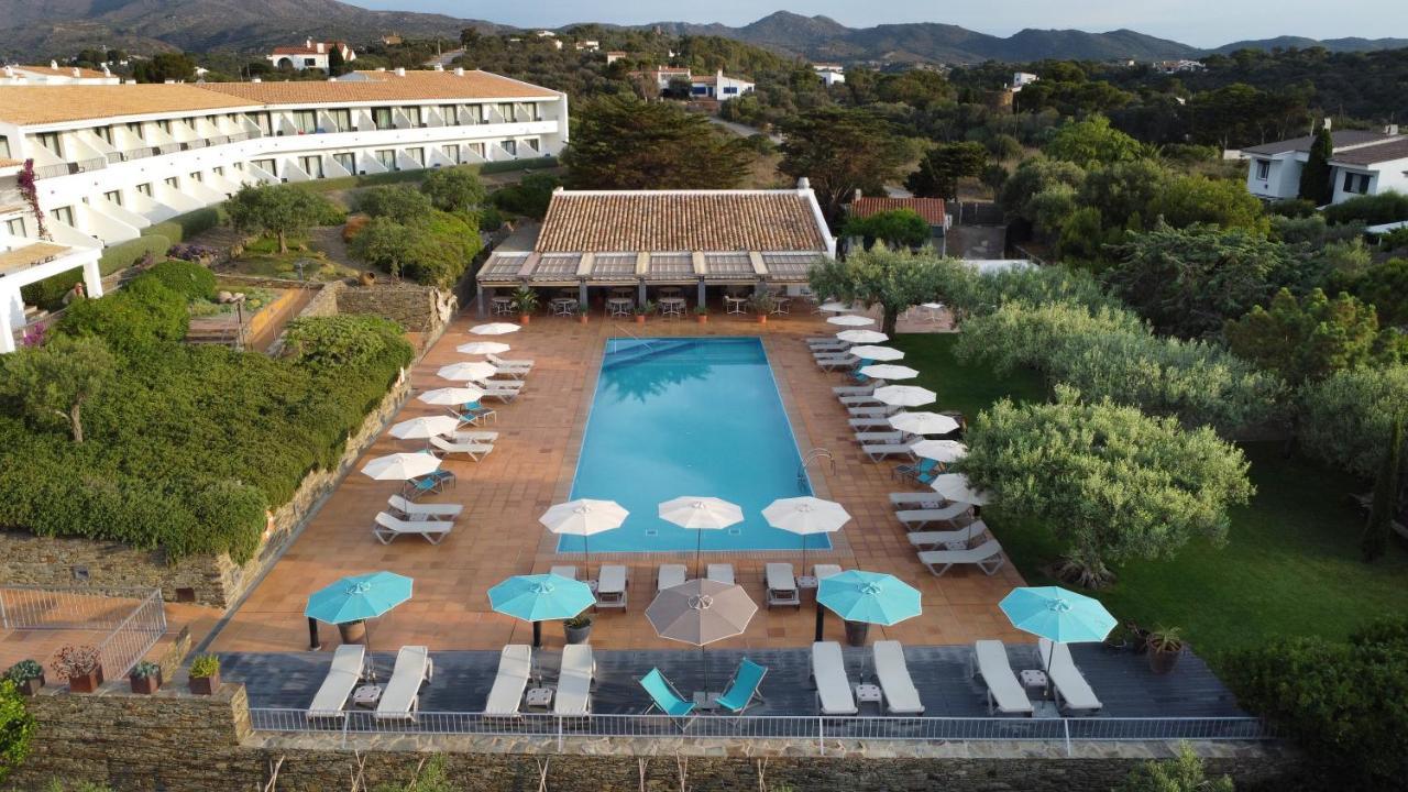 Hotel Sol Ixent - Adults Only Кадакес Екстериор снимка