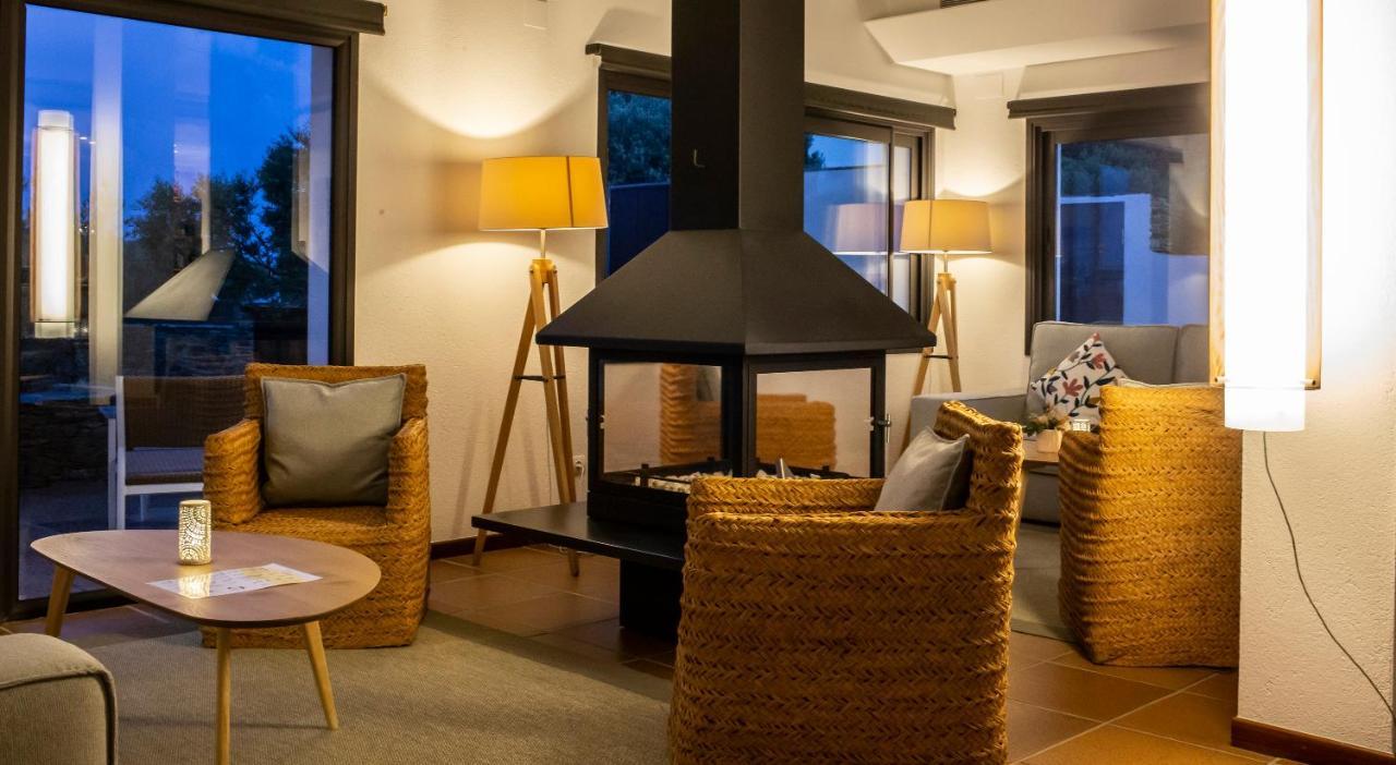 Hotel Sol Ixent - Adults Only Кадакес Екстериор снимка