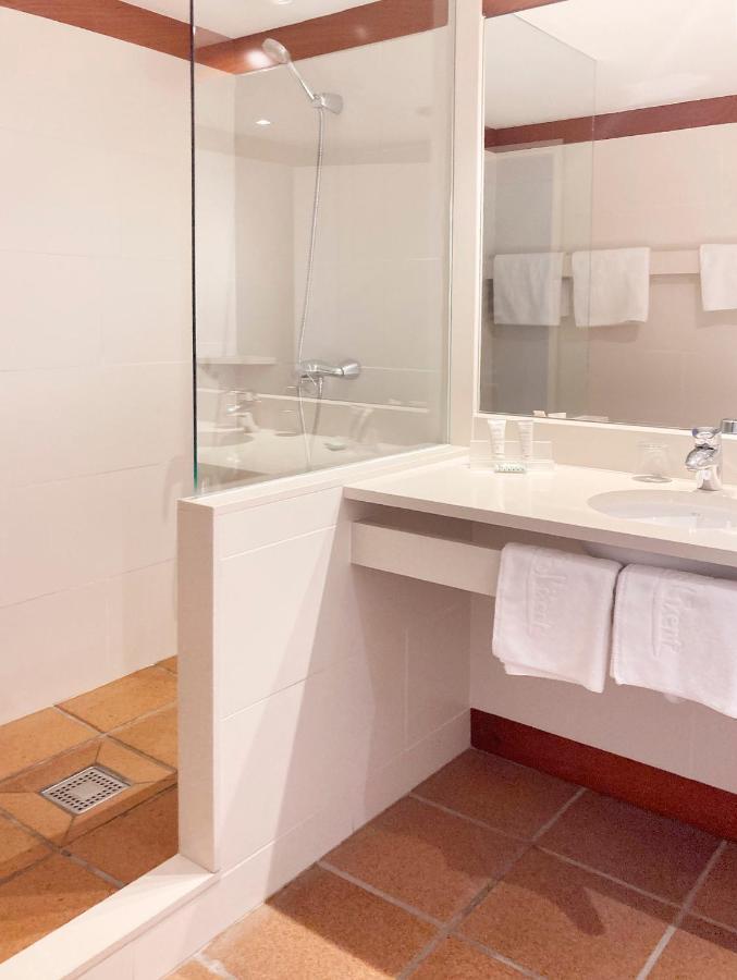 Hotel Sol Ixent - Adults Only Кадакес Екстериор снимка